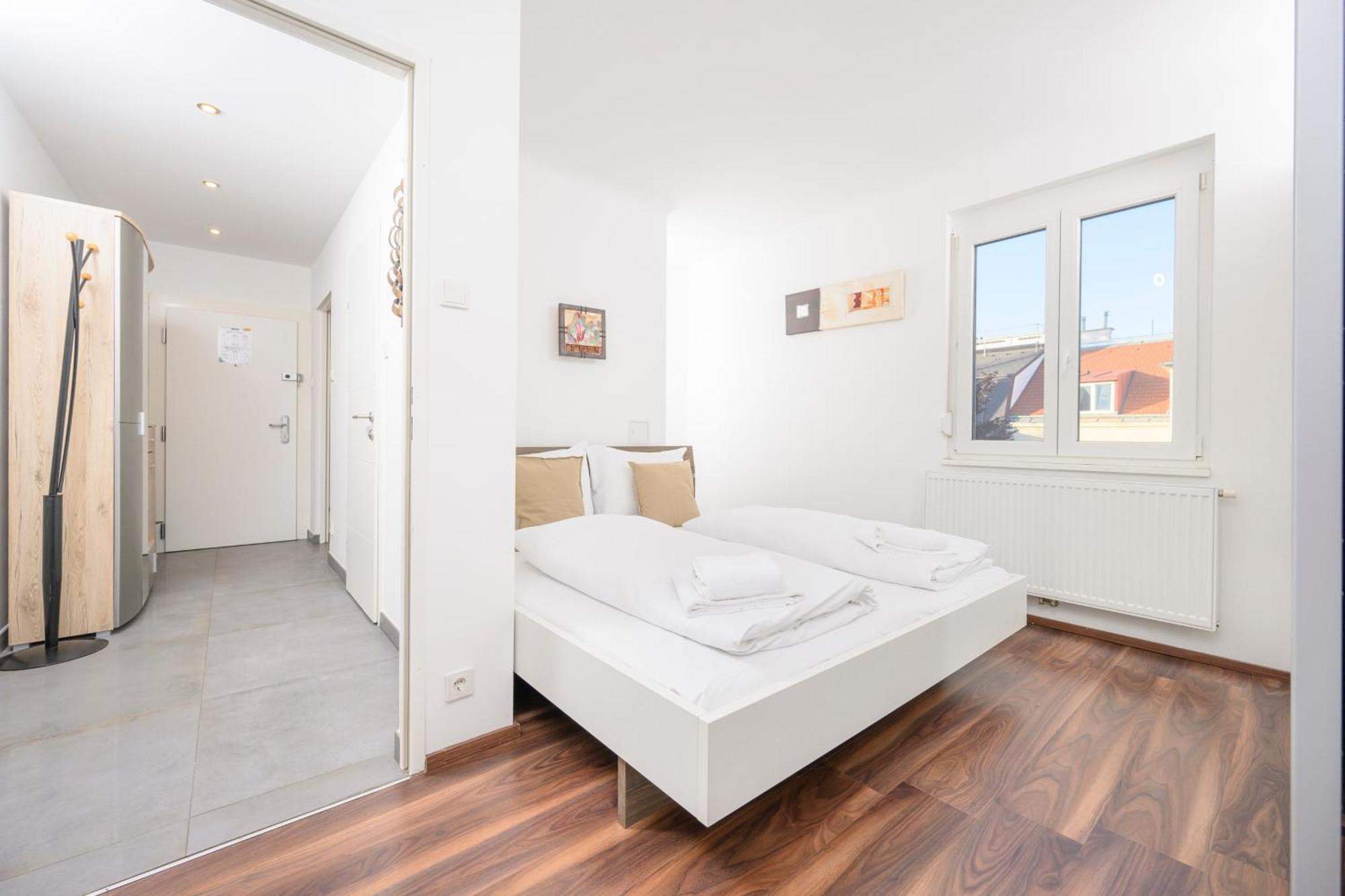 Central Hub Close To Main Station By Jr City Apartments Vienna Room photo
