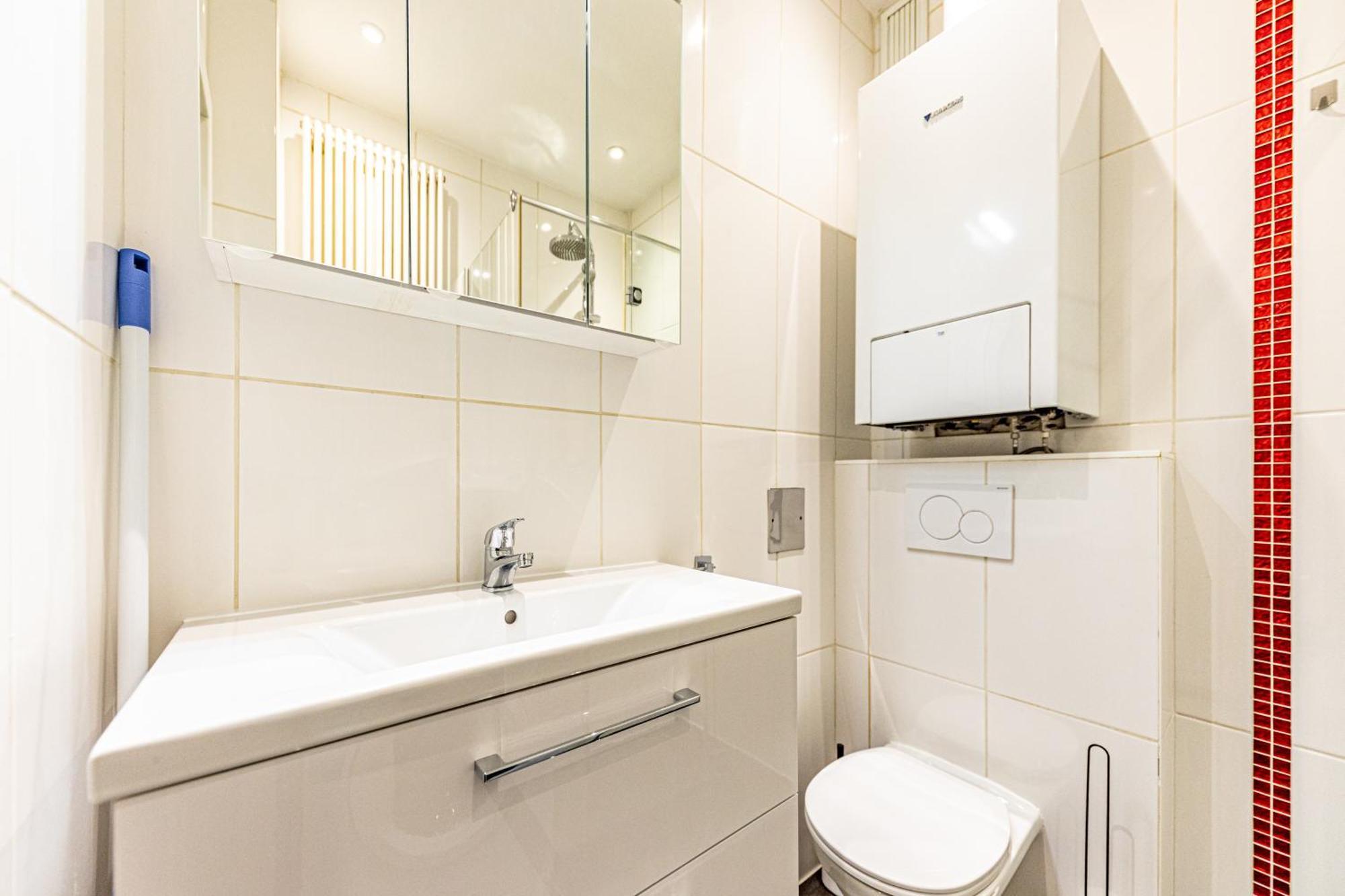 Central Hub Close To Main Station By Jr City Apartments Vienna Room photo